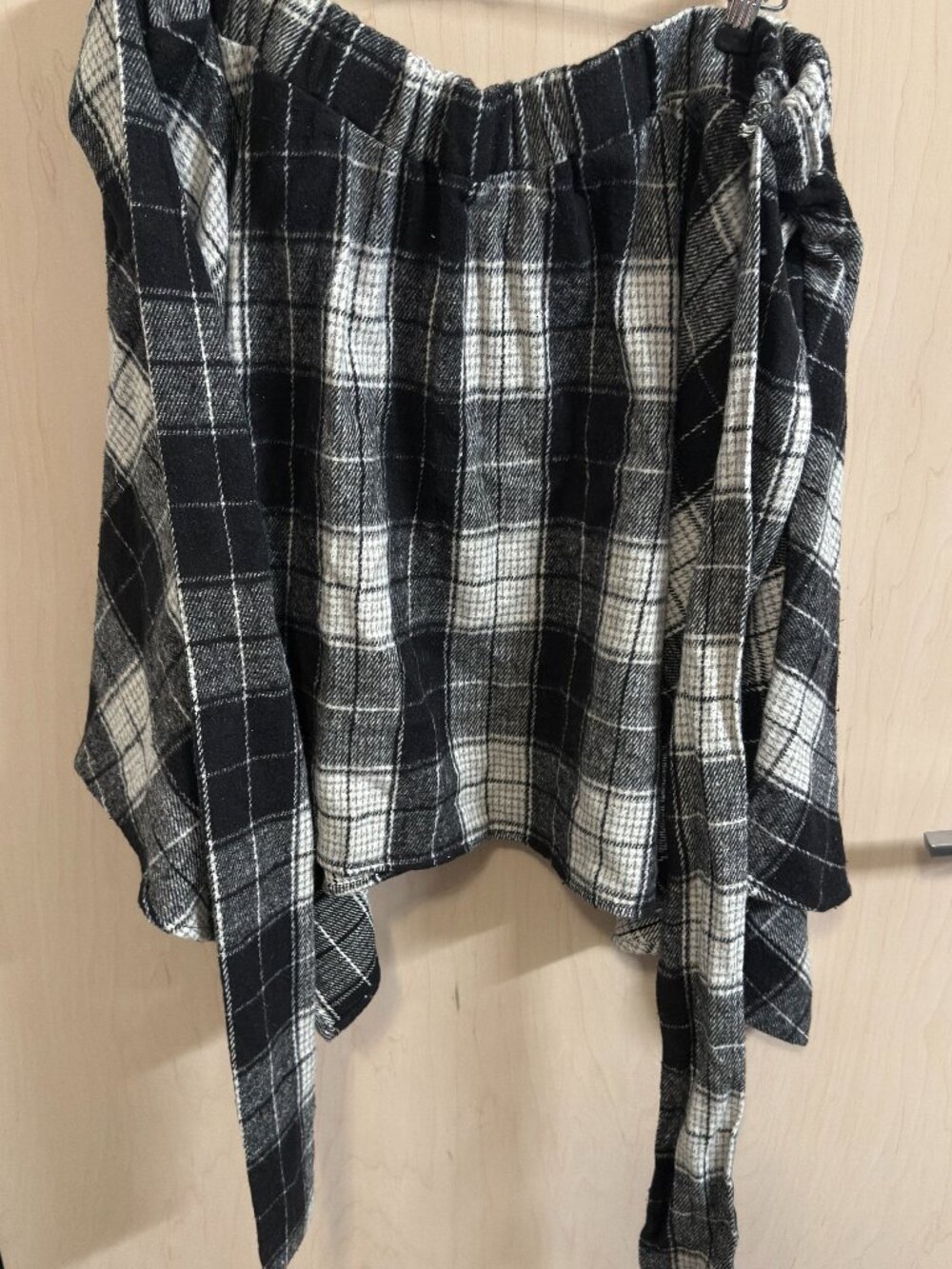 flannel plaid mini-skirt